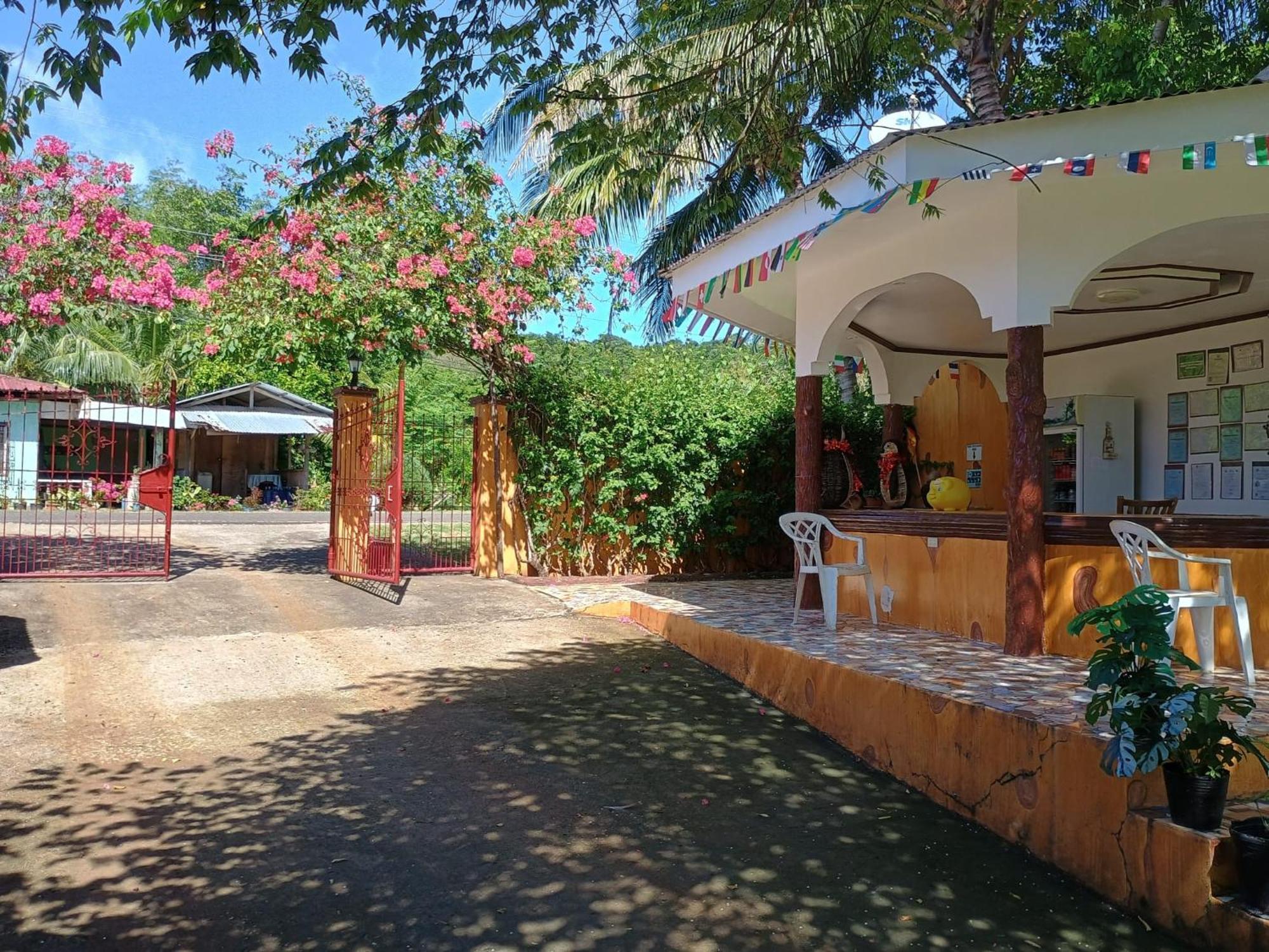 E&N Paradise Island Resort Сикиджор Екстериор снимка